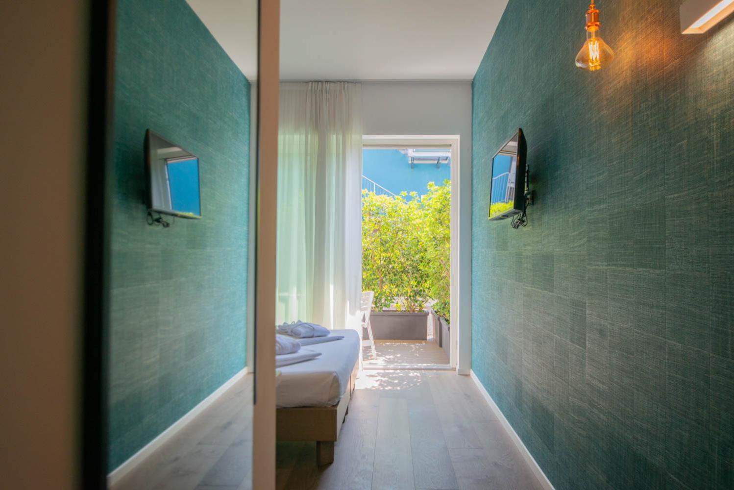 Glocal Torbole Hotel Torbole Sul Garda Exterior photo